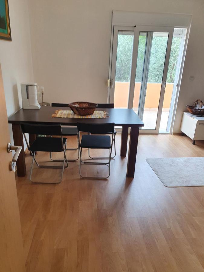באר Apartmen Kuca Za Odmor I Familiju מראה חיצוני תמונה